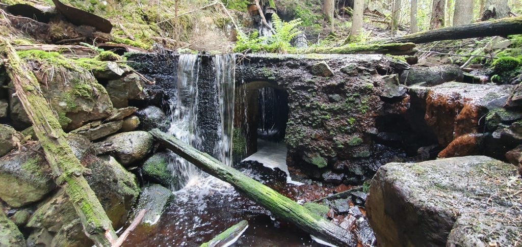 Fundament till Skäftesfalls kraftstation