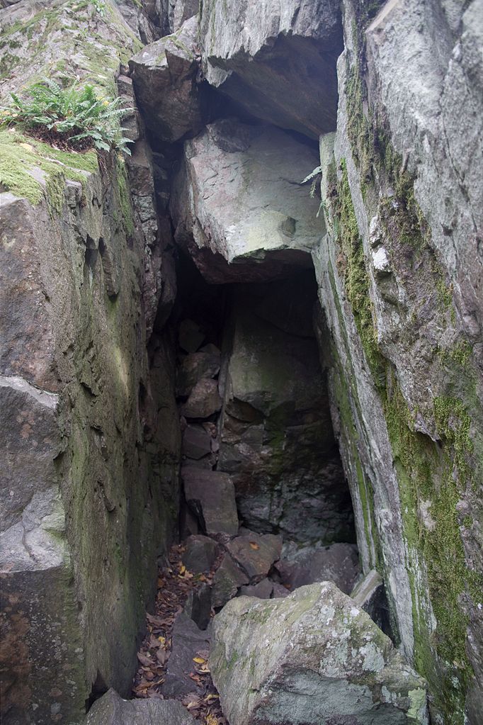 Östra Klövbergsgrottan